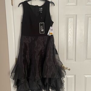 SHAN Black Sleeveless Layered Organza Formal Dress